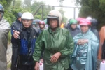 Đau đớn giây phút nhìn vợ, con và cháu bị dòng nước lũ cuốn mất