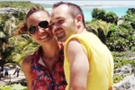 Vợ chồng Iniesta hạnh phúc giữa thành phố cổ