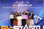 SV ngành Y sinh chế tạo chế phẩm hỗ trợ đắc lực cho người nuôi tôm 