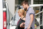 Dọa tung ảnh nóng để đòi tiền Pique - Shakira