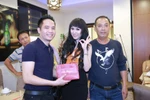 Phi Thanh Vân khoe "tình mới" sau khi ly hôn thương gia Pháp