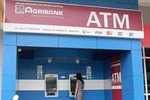 Bị ATM trừ tiền oan, khách "nổi đóa" vì Agribank "thiếu trách nhiệm"
