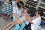 Chung tay chăm sóc, giúp đỡ người khuyết tật