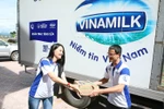 Vinamilk trao tặng hơn 26.000 ly sữa cho trẻ em nghèo Quảng Bình