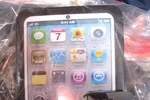 Cả làng hối hả sản xuất mũ mão, iPhone, iPad... cho ông công, ông táo