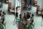 Cô giáo dốc ngược đầu trẻ ra cửa sổ ở Trường Apollo