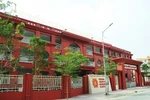 Bữa ăn trưa của Trường Việt Úc ở Sài Gòn có giòi bò lúc nhúc