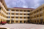 Giáo viên Trường Bình Chánh than một tháng phải họp đến 9 lần
