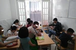 Một cơ sở vừa tổ chức dạy thêm không phép, dạy cả học sinh tiểu học 