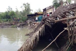 Giây phút 3 căn nhà rơi xuống sông ở Sài Gòn