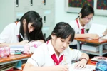 Hiệu phó ‘vừa đá bóng, vừa thổi còi’ gây xôn xao ngành giáo dục quận 4