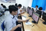 Lần đầu tiên, học sinh ở Sài Gòn được làm bài kiểm tra trên máy vi tính