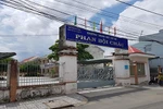 Giáo viên tố Phó Hiệu trưởng Trường Phan Bội Châu hết nhiệm kỳ nhưng vẫn làm
