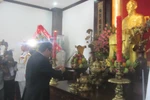 Lãnh đạo TP.HCM dâng hương, kính viếng Chủ tịch Hồ Chí Minh