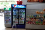 Rất khó cấm bán nước ngọt có ga trong trường học