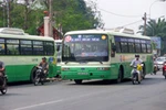 Thành phố Hồ Chí Minh nên cắt trợ giá xe buýt