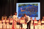 500 học sinh ở Sài Gòn nhận giải thưởng Nét Vẽ Xanh lần thứ 22