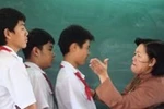 Một giáo viên ở Tiền Giang bị phạt tiền, đình chỉ dạy 2 tháng vì đánh học sinh