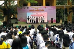 Hơn 650 HS lớp 10 trường THPT Trưng Vương tham gia ngày hội “Khởi đầu mới”