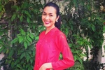 Tăng Thành Hà mặc áo bà ba chuẩn bị tiền lì xì đón Tết