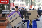 52 bộ máy tính và hàng trăm suất quà Tết đến với học sinh, giáo viên Phú Thọ