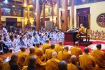 Bóc mẽ trò gọi vong ở chùa Ba Vàng