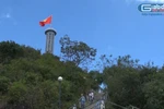 Ngày xuân, đến cực Bắc ngắm cột cờ Lũng Cú 