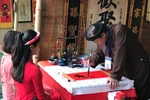 Đầu xuân đến phố "ông Đồ" xin chữ