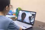 Dạy trực tuyến mệt gấp mấy lần trực tiếp, cần bản lĩnh để tránh "tai nạn" 