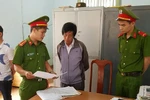 Có bao nhiêu Hiệu trưởng làm “cò” chạy việc?