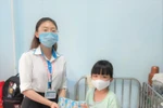 Cô Gái Hà Lan mang 450 nghìn ly sữa yêu thương, tiếp sức cho tâm dịch vững vàng