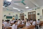 Khi miễn học phí bậc THCS, nguồn kinh phí để đảm bảo nhà trường sẽ lấy từ đâu?