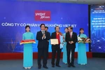 Vinh danh 10 doanh nghiệp có năng lực quản trị tốt nhất sàn chứng khoán Việt Nam