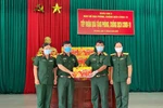 Trà Thanh Nhiệt Dr Thanh tiếp sức đồng bào, chiến sĩ tại Quân khu 5, Quân khu 7