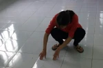 Xem nền bong, gạch vỡ ở trường Phú Mỹ