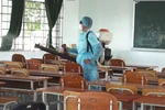 Đóng góp hãy xin ý kiến phụ huynh, đeo khẩu trang vào lớp nên hỏi ngành y tế
