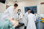 Trung tâm Mô phỏng Y khoa của VinUni cho học viên trưởng thành từ những sai lầm
