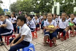 Ngành giáo dục đánh giá thật liệu địa phương, xã hội có hoàn toàn chấp nhận?
