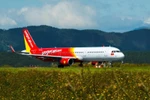 Thời tiết xấu, sân bay Vinh tạm dừng tiếp nhận tàu bay