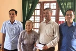Cụ bà 99 tuổi vẫn góp sức đánh giặc Covid-19