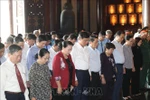 Chủ tịch Quốc hội tưởng niệm các Anh hùng Liệt sỹ tại Thành phố Hồ Chí Minh