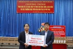 100 chiếc xe đạp đã đến với học sinh nghèo Thị xã Phú Thọ