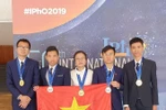 Phản biện của một phụ huynh về đề xuất bán trường chuyên Hà Nội - Amsterdam