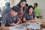 Nữ giảng viên tâm huyết với việc dạy tiếng Việt tại Lào