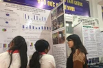 Những ai hưởng lợi sau cuộc thi khoa học kỹ thuật biến học sinh thành thần đồng?