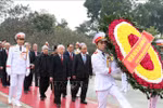 Lãnh đạo Đảng, Nhà nước đặt vòng hoa tưởng niệm các anh hùng liệt sĩ