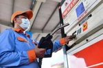 Trình UBTVQH dự thảo Nghị quyết giảm thuế bảo vệ môi trường đối với xăng, dầu