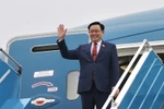 Chủ tịch Quốc hội Vương Đình Huệ lên đường dự Hội nghị Cấp cao Quốc hội CLV