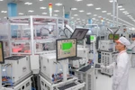 Đã mắt với dàn robot tối tân trong “siêu đại bản doanh” của Vsmart