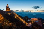 Kỳ tích kéo điện lên nóc nhà Đông Dương